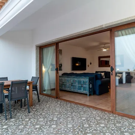 Skawi Villa *