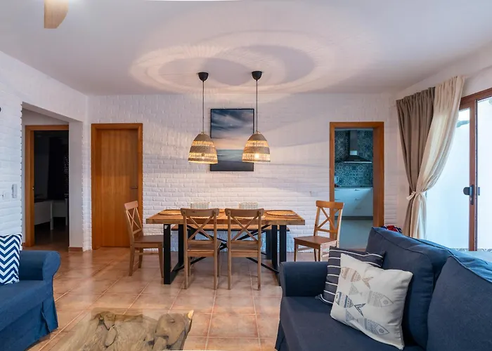 Skawi コスタ・デ・アンティグア