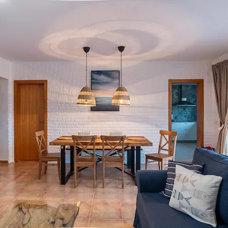 Skawi Costa De Antigua